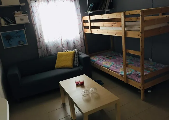 Artist In Dromolaxia Apartament