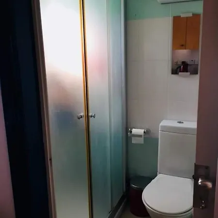 Apartment Artist In Dromolaxia